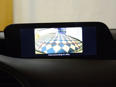 Used 2020 MAZDA MAZDA3 Hatchback w/ Premium Package image 21