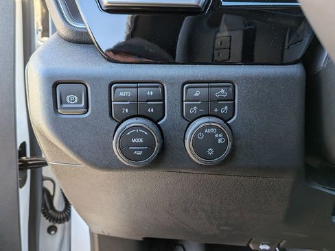 New 2026 Chevrolet Silverado 1500 LT image 16