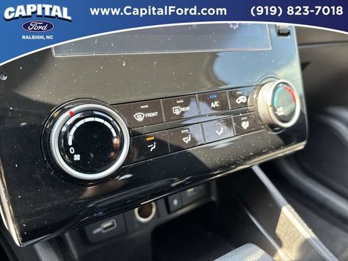 Used 2023 Hyundai Tucson SEL AWD/4WD image 29