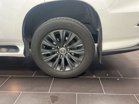 Used 2023 Lexus GX 460 Premium image 17
