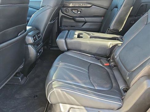 Used 2023 Honda Pilot Elite image 19