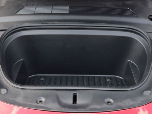 Used 2021 Tesla Model Y 2WD image 13