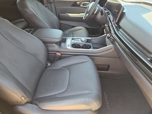 Used 2026 Kia Carnival SX Prestige FWD image 9