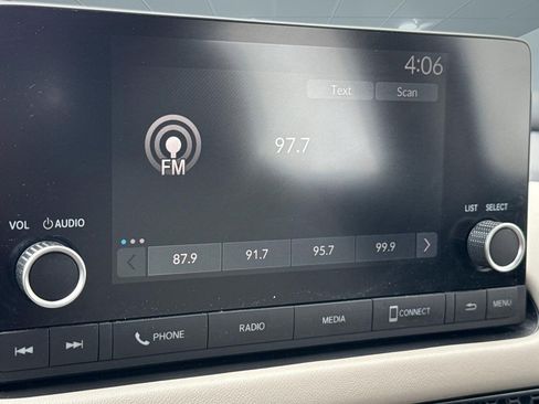 Certified 2023 Honda HR-V LX image 23