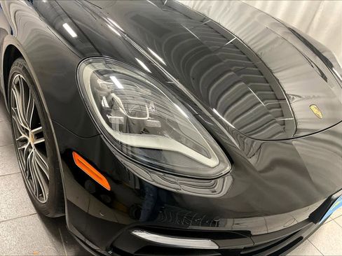 Used 2018 Porsche Panamera 4S image 30