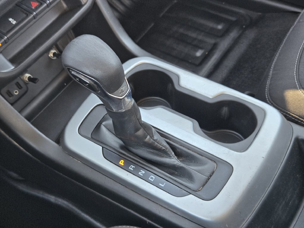 Used 2022 Chevrolet Colorado LT w/ Fleet Safety Package RWD image 21