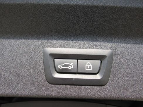 Used 2022 BMW X3 sDrive30i w/ Convenience Package RWD image 18