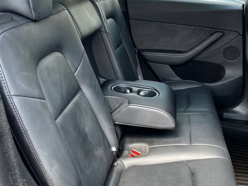 Used 2025 Tesla Model Y Long Range RWD image 19