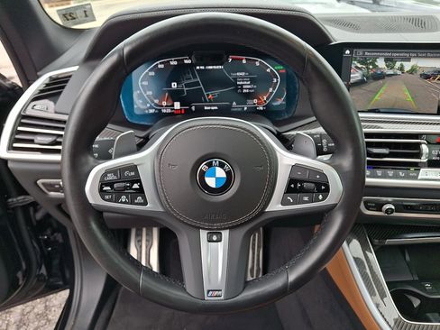 Used 2022 BMW X5 M50i AWD/4WD image 19