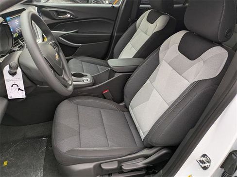 New 2026 Chevrolet Trax LS image 11