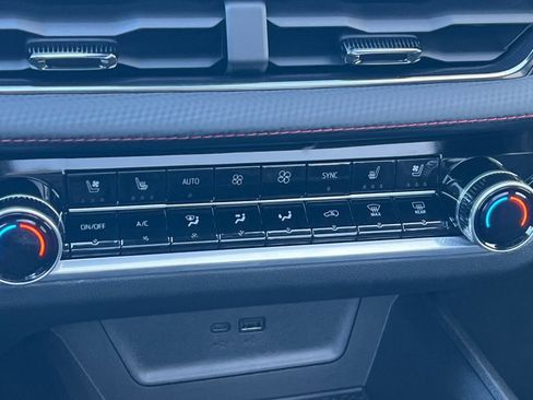 New 2026 Chevrolet Equinox RS image 18