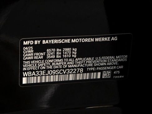 Used 2025 BMW 760i xDrive w/ Executive Package image 38