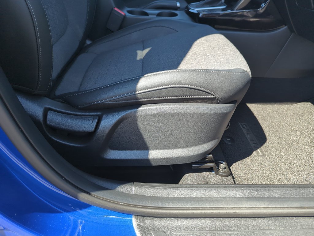 Used 2025 Kia Seltos S FWD image 36