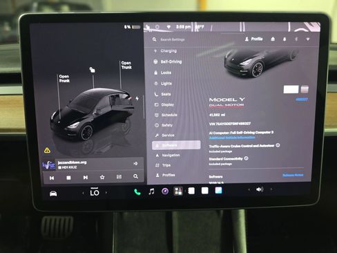 Used 2022 Tesla Model Y Performance AWD/4WD image 29