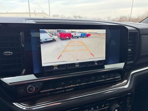 Used 2023 Chevrolet Silverado 1500 RST w/ Convenience Package II AWD/4WD image 18
