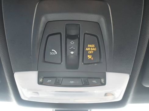 Used 2017 BMW 330i xDrive Sedan image 35