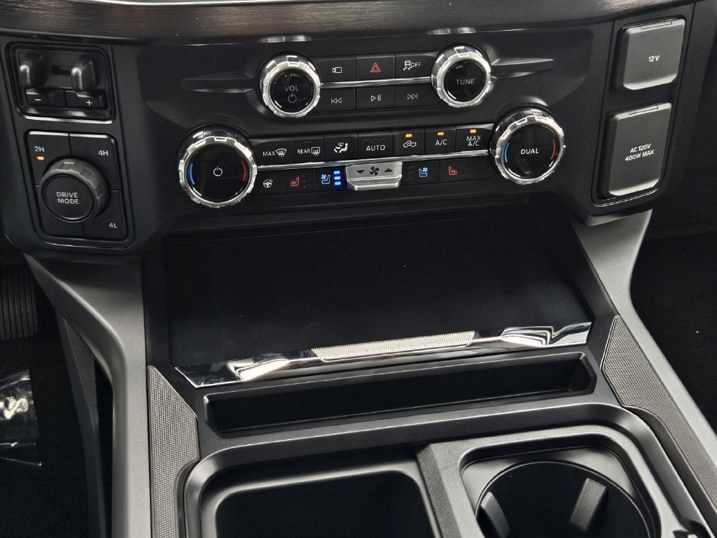 New 2026 Ford F350 Lariat w/ Lariat Premium Package AWD/4WD image 27