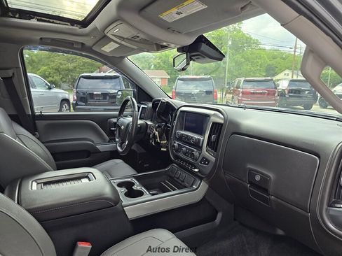 Used 2017 Chevrolet Silverado 1500 LTZ Z71 w/ LTZ Plus Package AWD/4WD image 28