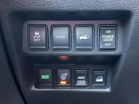 Used 2016 Nissan Rogue SL w/ SL Premium Package image 27