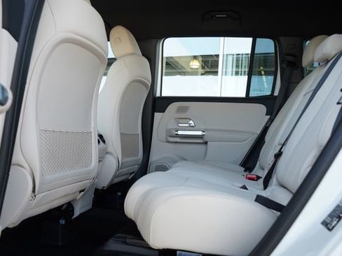 Used 2026 Mercedes-Benz GLB 250 image 31