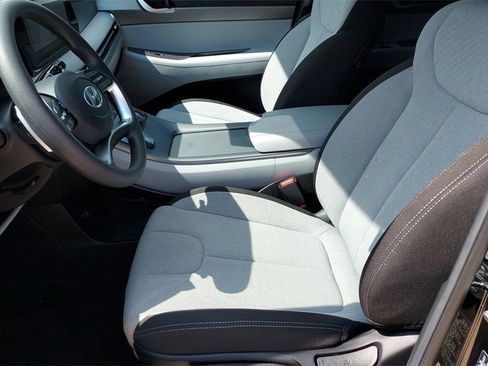 Used 2025 Hyundai Palisade SE image 13