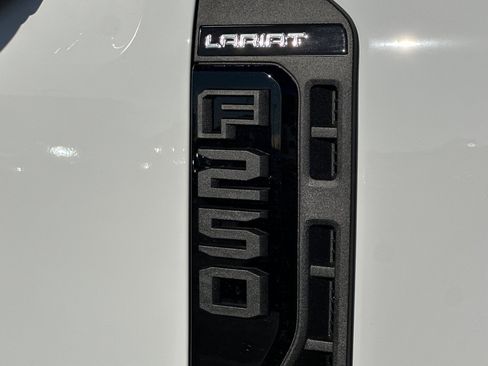 New 2026 Ford F250 Lariat w/ Black Appearance Package image 25