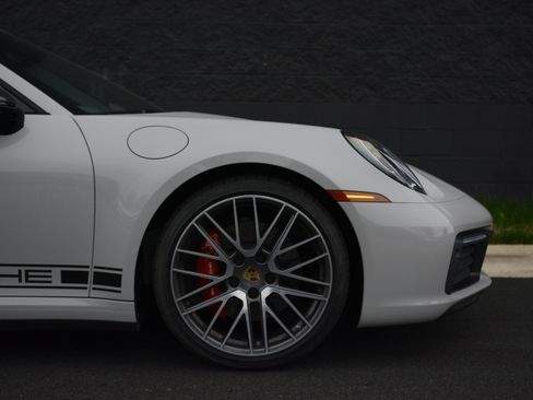 Certified 2024 Porsche 911 Targa 4S image 38