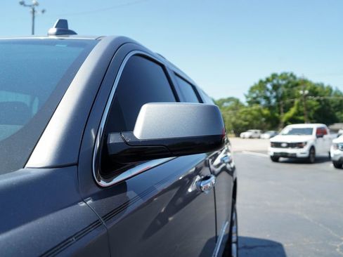 Used 2020 GMC Yukon SLT w/ Premium Edition RWD image 21