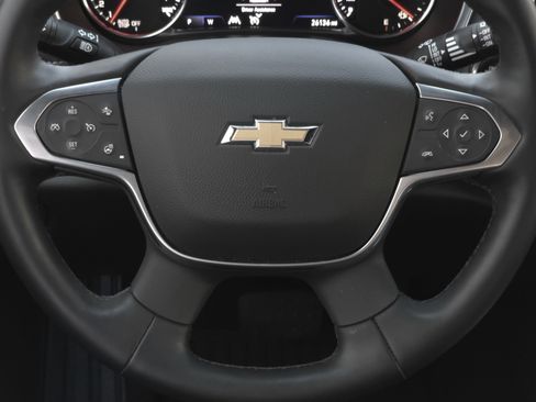 Used 2023 Chevrolet Traverse Premier image 28