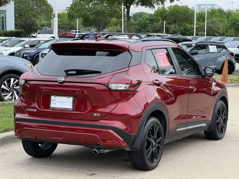 Used 2023 Nissan Kicks SR w/ SR Premium Package FWD image 4