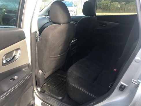 Used 2018 Nissan Murano SV image 24