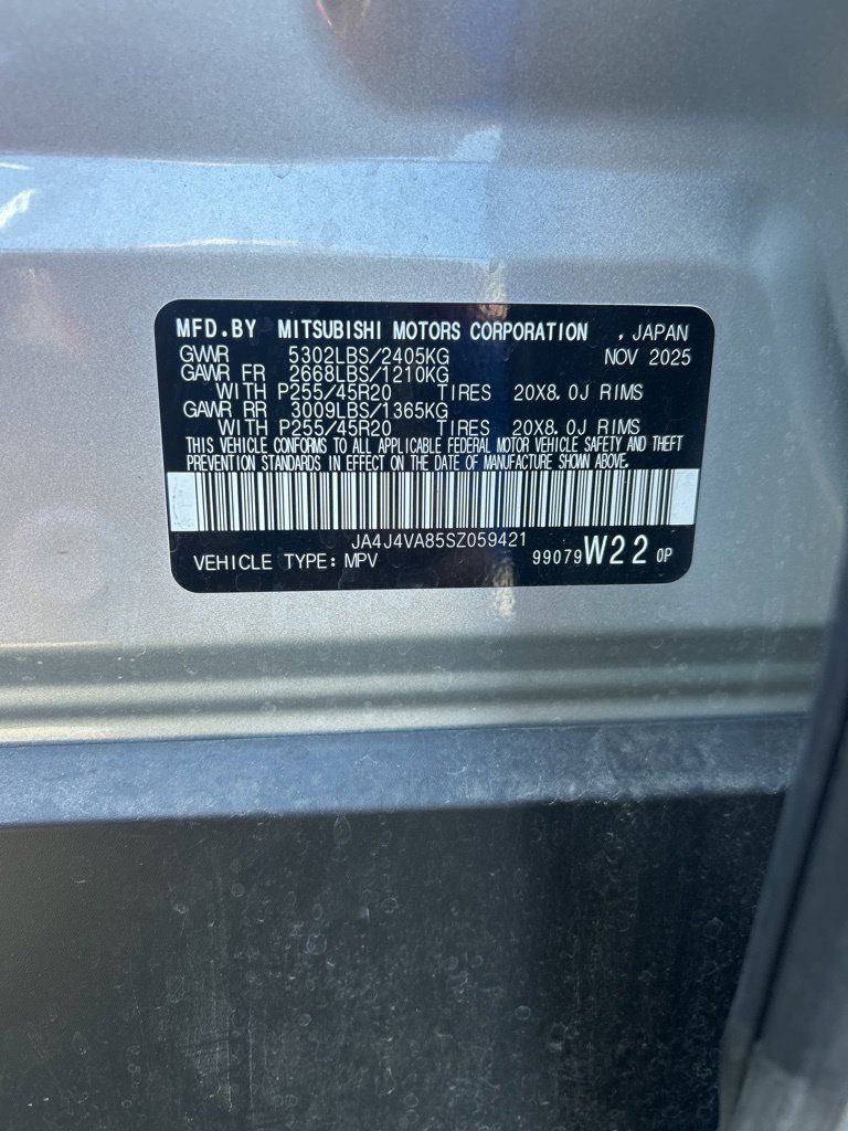 Used 2025 Mitsubishi Outlander SE AWD/4WD image 4