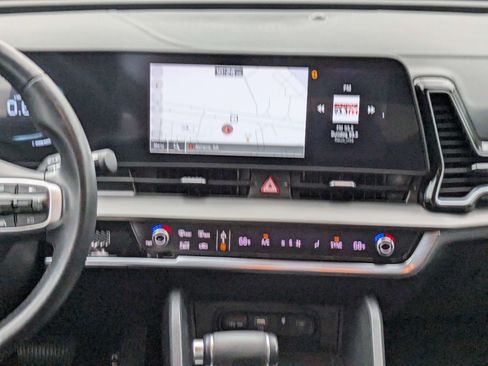 Used 2025 Kia Sportage EX FWD image 24