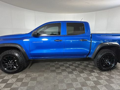 Used 2024 Chevrolet Colorado Trail Boss w/ Advanced Trailering Package AWD/4WD image 6