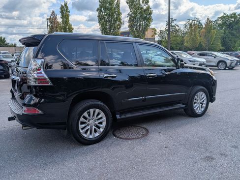 Used 2015 Lexus GX 460 w/ Premium Package AWD/4WD image 3