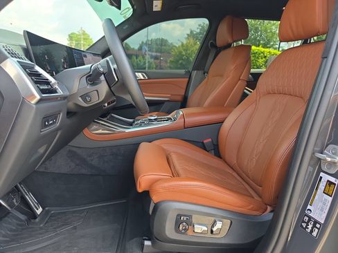 Used 2026 BMW X7 M60i AWD/4WD image 10