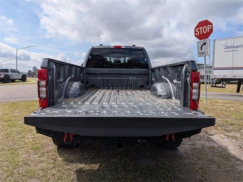 Used 2022 Ford F250 Lariat w/ Lariat Value Package image 12