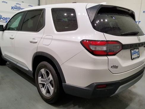 Certified 2024 Honda Pilot EX-L image 4