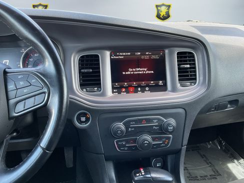 Used 2023 Dodge Charger SXT RWD image 12