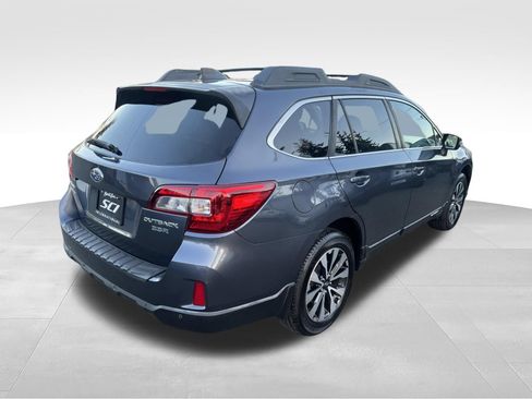 Used 2017 Subaru Outback 3.6R Limited AWD/4WD image 5
