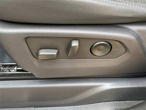 Used 2023 Chevrolet Silverado 1500 ZR2 w/ Technology Package image 15