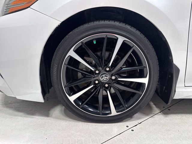 Used 2019 Toyota Camry XSE FWD image 8