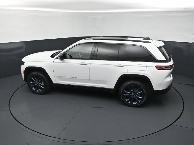 New 2026 Jeep Grand Cherokee Limited AWD/4WD image 15