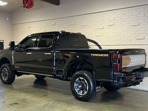 Used 2024 Ford F350 Platinum w/ Tremor Off-Road Package AWD/4WD image 8