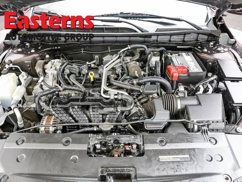 Used 2024 Nissan Altima 2.5 SV FWD image 7