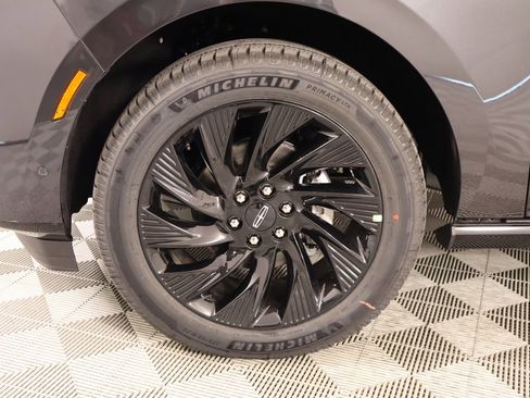 New 2025 Lincoln Navigator Reserve w/ Jet Appearance Package image 19