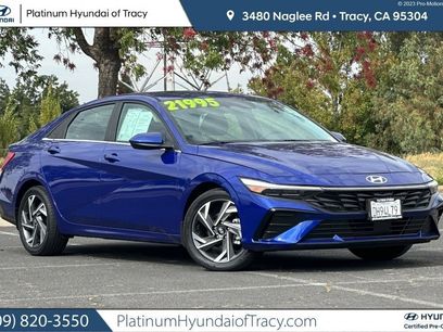 Used 2024 Hyundai Elantra SEL w/ Convenience Package