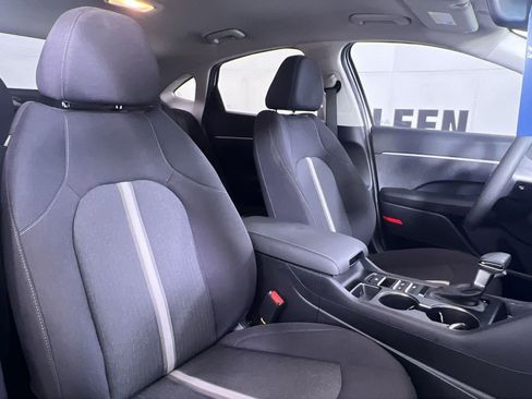 Used 2025 Hyundai Sonata SE FWD image 29