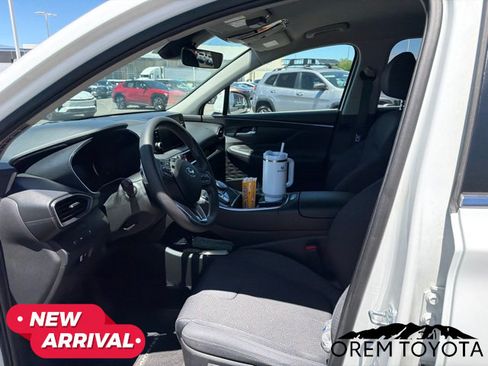 Used 2023 Hyundai Santa Fe SE AWD/4WD image 5