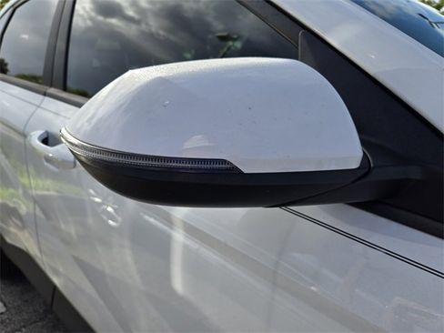 Used 2024 Hyundai Kona SEL w/ Convenience Package image 9